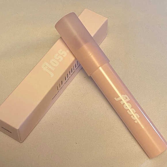 💄-Lip Advocate-💄 - Picture 6 of 7